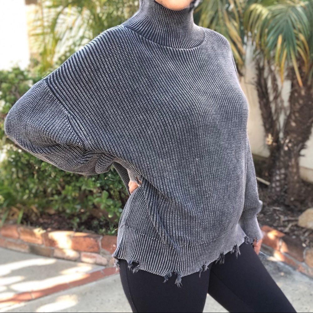 NWT YOUNG FABULOUS AND BROKE Distressed Cameron Oversized Turtleneck Sweater M/L